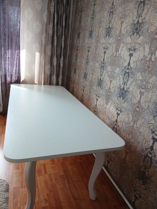 Продам стол в отличном состоянии