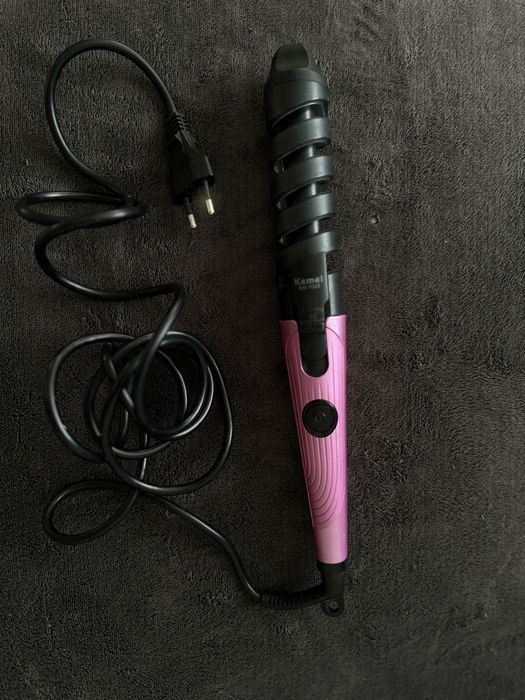Плойка Kemei для волос спиральная