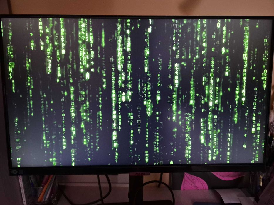 Vând monitor Samsung LS24A600UCUXEN, utilizat foarte puțin