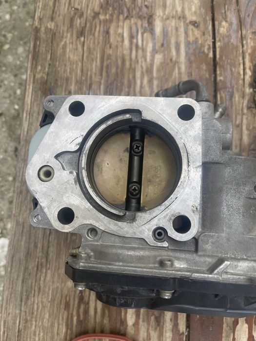 Дросел и педал за хонда сивик 8