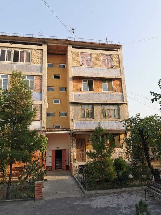 2 xonali kvartira sotiladi. 77 seriya kirpich