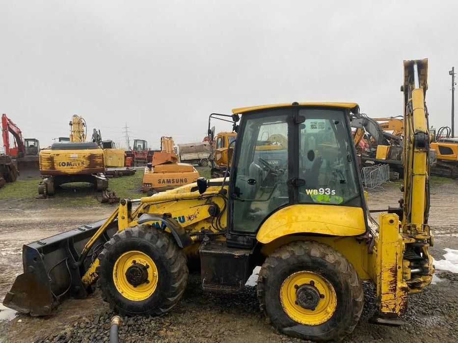 Dezmembrez buldoexcavator Komatsu WB93 S R5EO-piese de schimb Komatsu