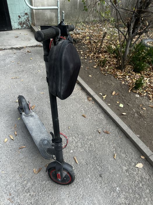 Электросамокат xiaomi m365pro