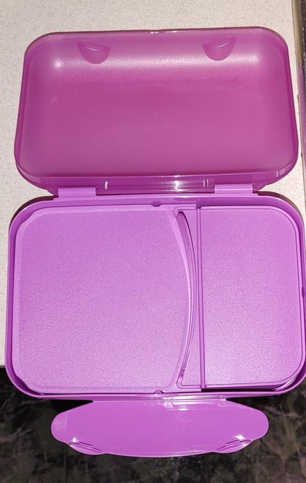 Tupperware- налични. Цени по договаряне- 10%