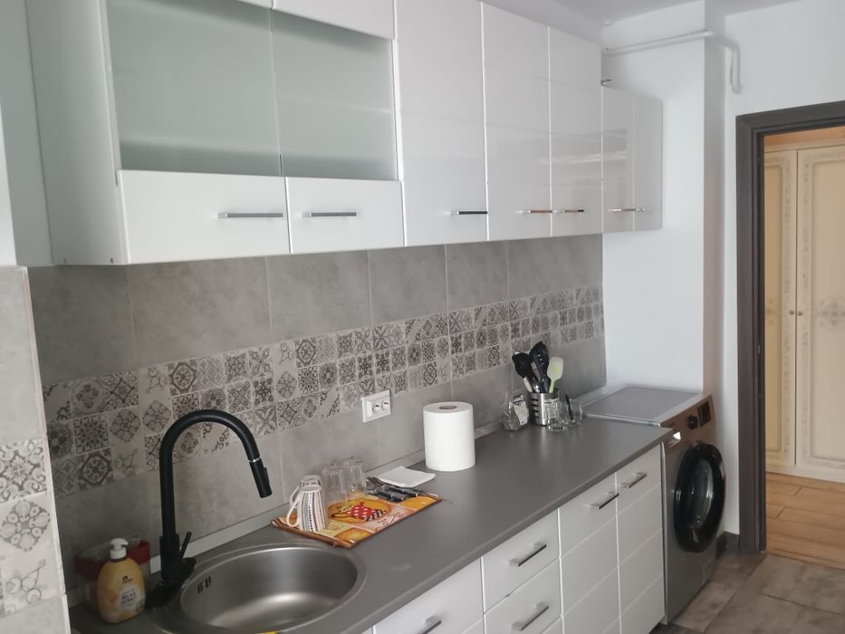 Apartament 2 camere, spațios zona Piata Centrala