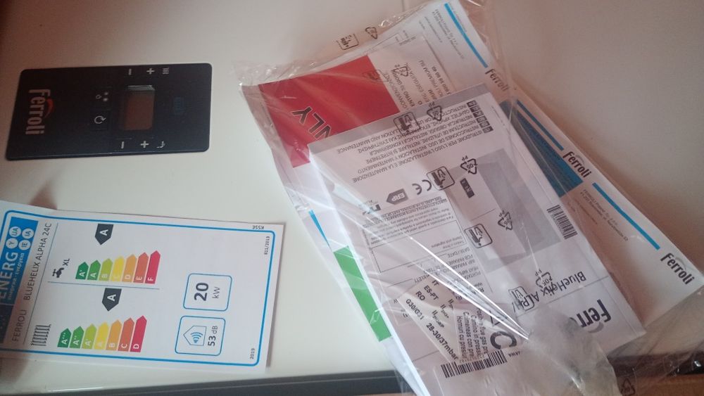 Centrala pe gaze cu 2 calorifere și țevi