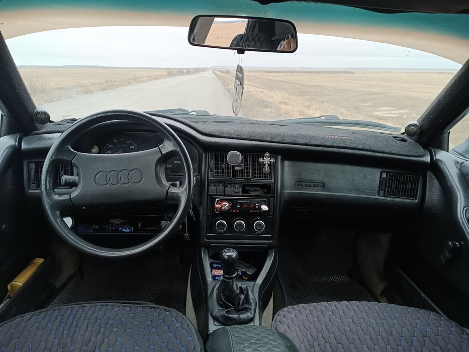 Продам Ауди 80 б3