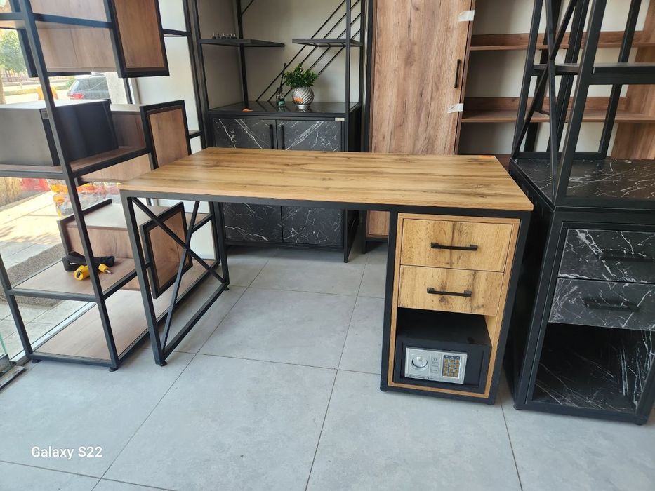 Stol, stul, loft uslubidagi barcha mebellar Samarqanddagi do'konimizda