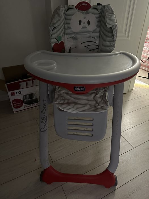 Детский столик Chicco