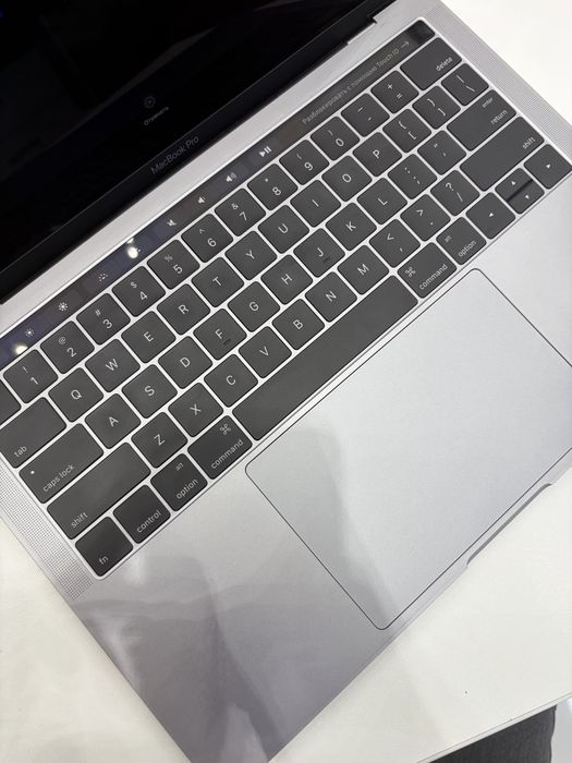 Продается Macbook Pro