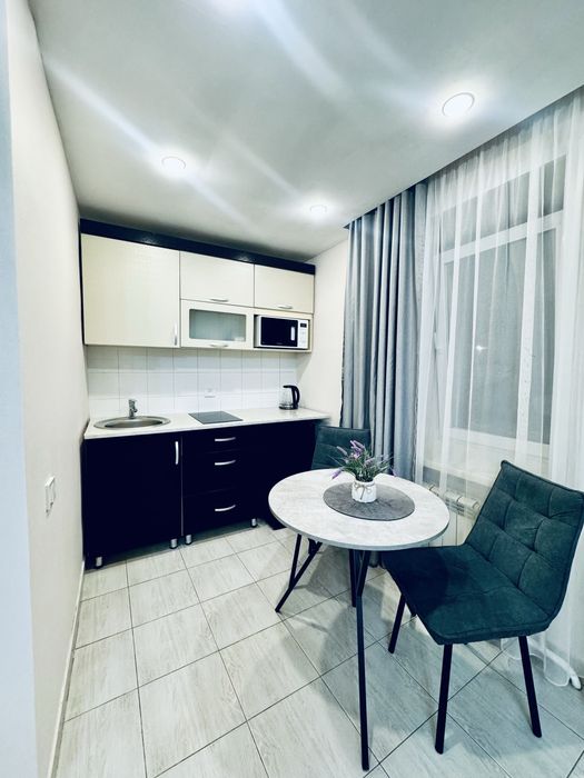 Квартира студия!посуточно