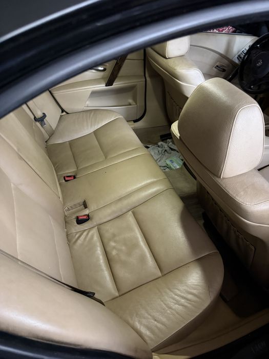 Vând BMW E60 525D