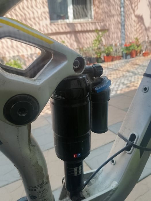 200x57 Rockshox monarch rc3 plus debon air