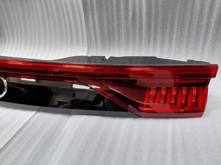 4M8945095Q Нов Стоп Matrix Audi Q8 SQ8 RSQ8 Ауди USA