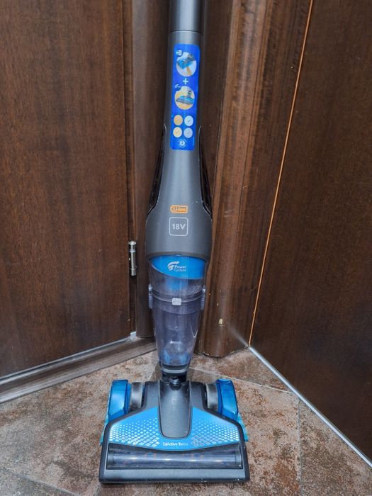 Вертикална прахосмукачка и моп PHILIPS PowerPro Aqua 2 in 1