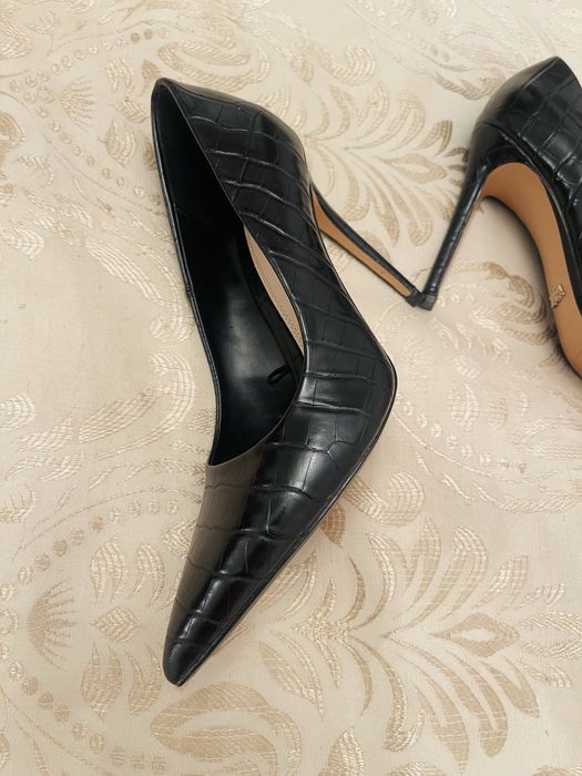 Pantofi stiletto noi