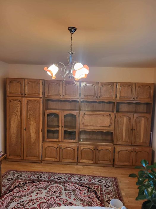 Vand mobila lemn masiv