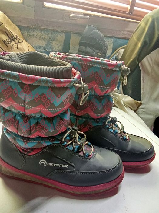 Продам женские сапоги