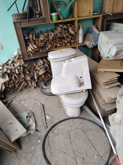 Продам инсталляцию в сборе с унитазом