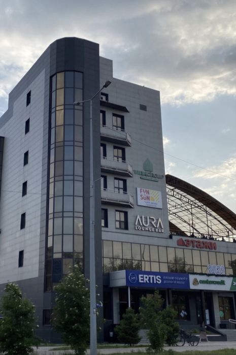 Мастер маникюра.