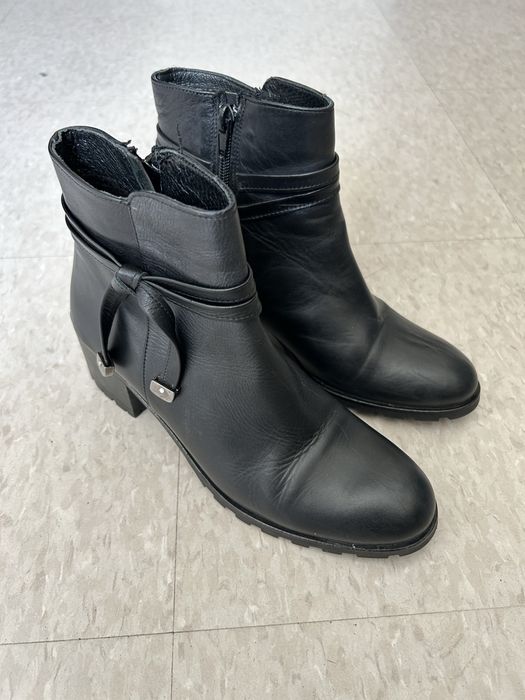 Продам женские кожаные утеплённые ботинки (Турция)