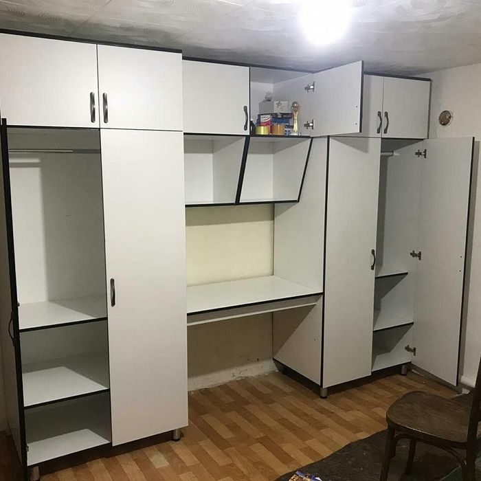Срочно продам шкаф