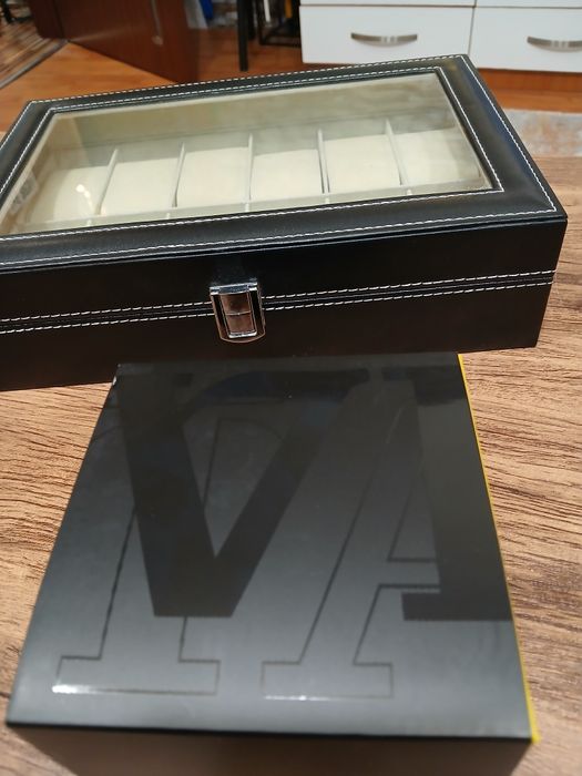 Кутия за  INVICTA