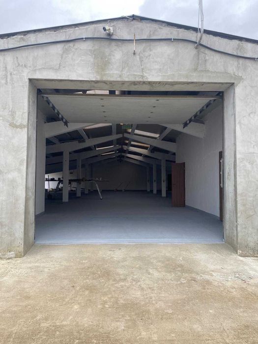 Ofer spre închiriere hala 300 mp