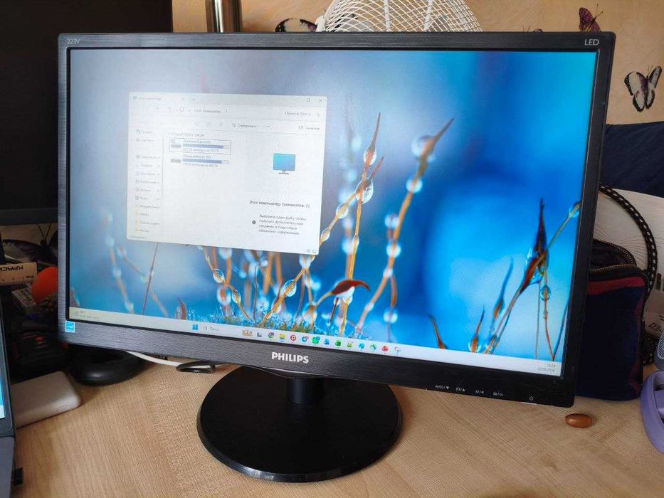 Монитор PHILIPS 223V5LSB