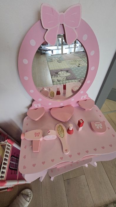 Masa machiaj pentru fetițe