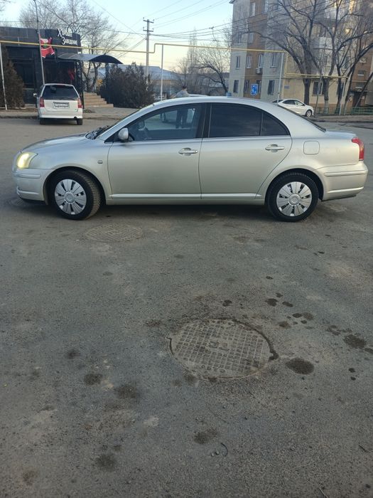 Авенсис продам.в отличном состоянии