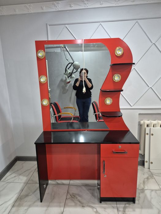 Продаю зеркала не дорого