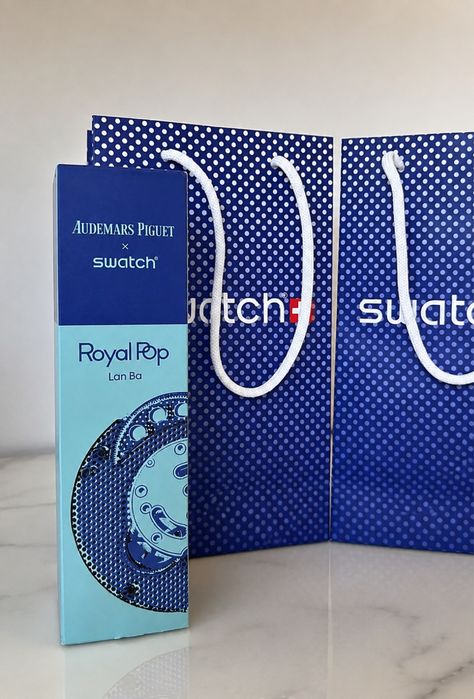 Часовник   AP × Swatch Royal Pop – Lan Ba