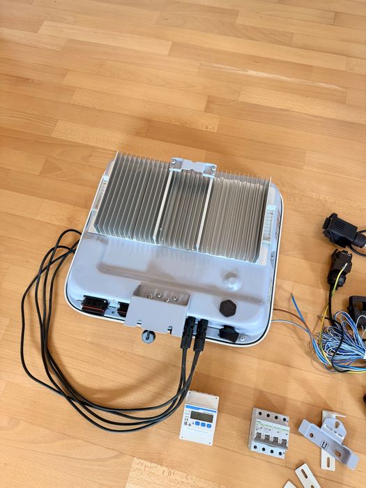 Vand Invertor solar Huawei SUN2000-10KTL-M1 10kW – complet cu accesorii