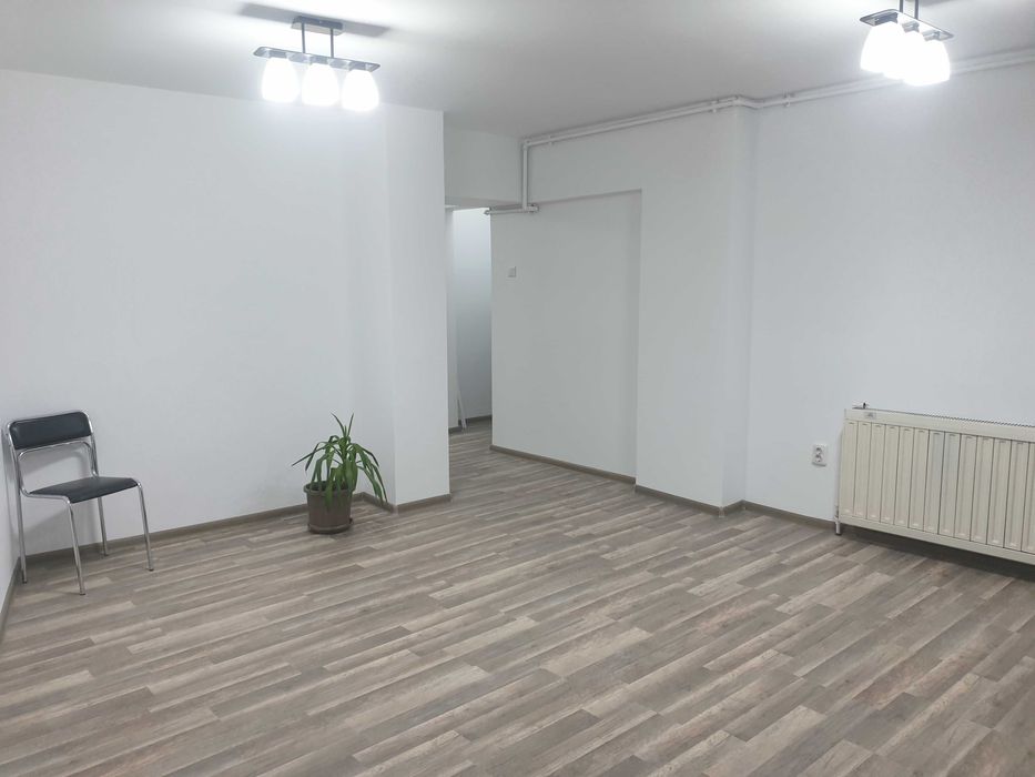 Spaiu birouri ULTRACENTRAL vedere stradala ,2 cam ,supraf vitrate
