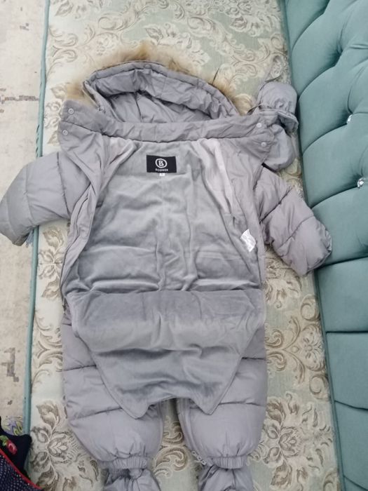 Продам зимний комбинезон -трансформер