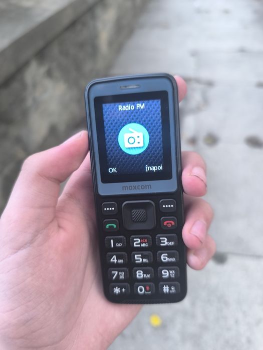 Telefon maxcom MM718