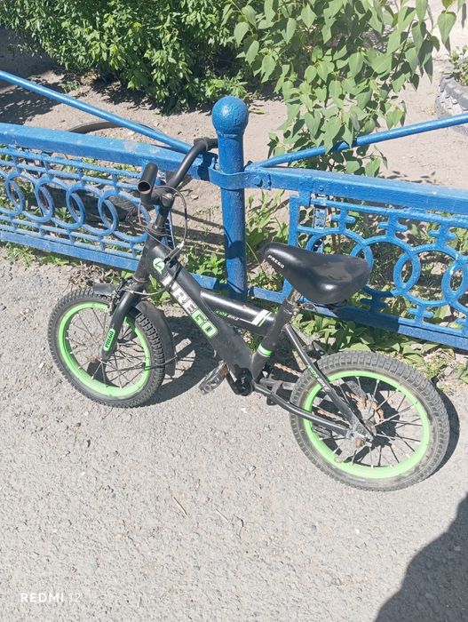 Продам велосипед детский на 3-5 лет