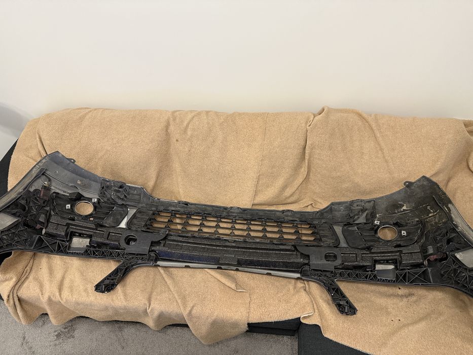 предна броня мерцедес w204