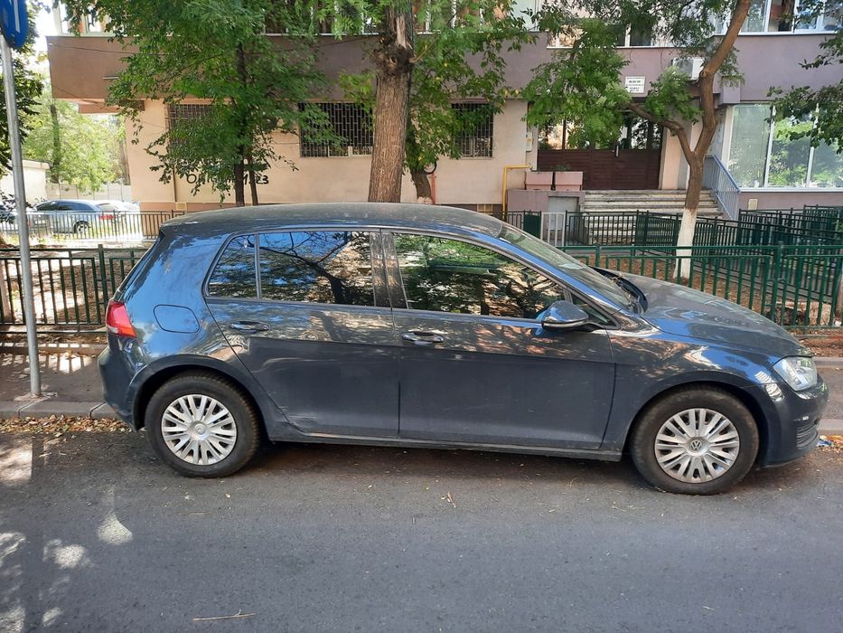 Volkswagen Golf 7  1.6 diesel 4 usi f economic