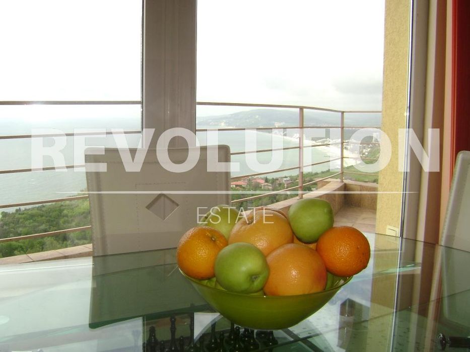 Дава се под наем Тристаен апартамент в Варна, Виница - 75 кв.м за 1000 € - Снимка #2