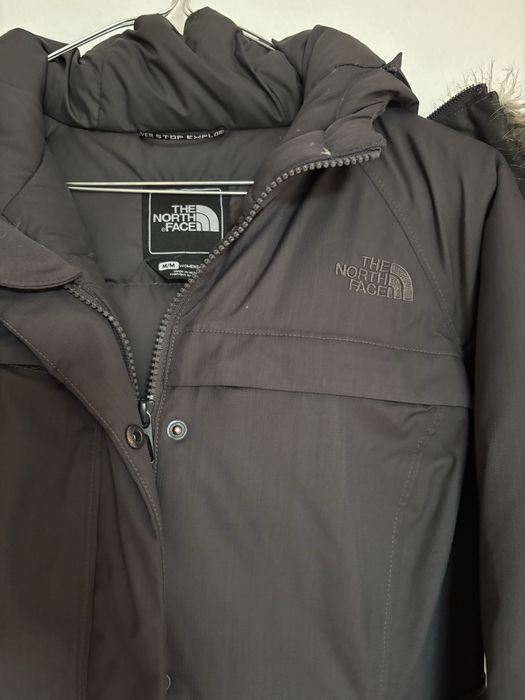 Дълго пухено яке The North Face,цвят графит,размер М