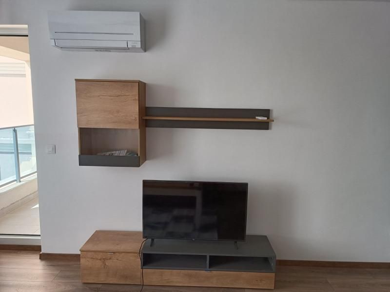 Дава се под наем Двустаен апартамент в Пловдив, Тракия - 64 кв.м за 459 € - Снимка #1