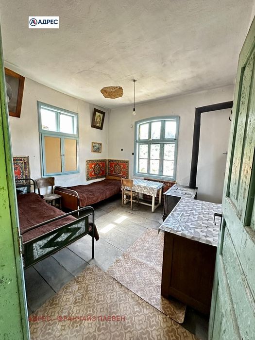 Къща в Ловеч, област-с.Шипково площ 86 цена 60000