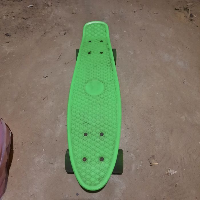 Продаю пйниборд,скейт