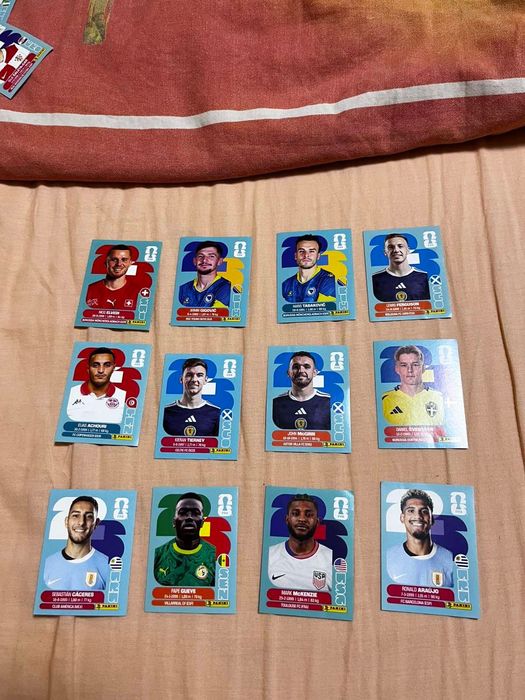 Panini FIFA World Cup 2026-34 стикера (4 сребърни) +10 неизползвани кода