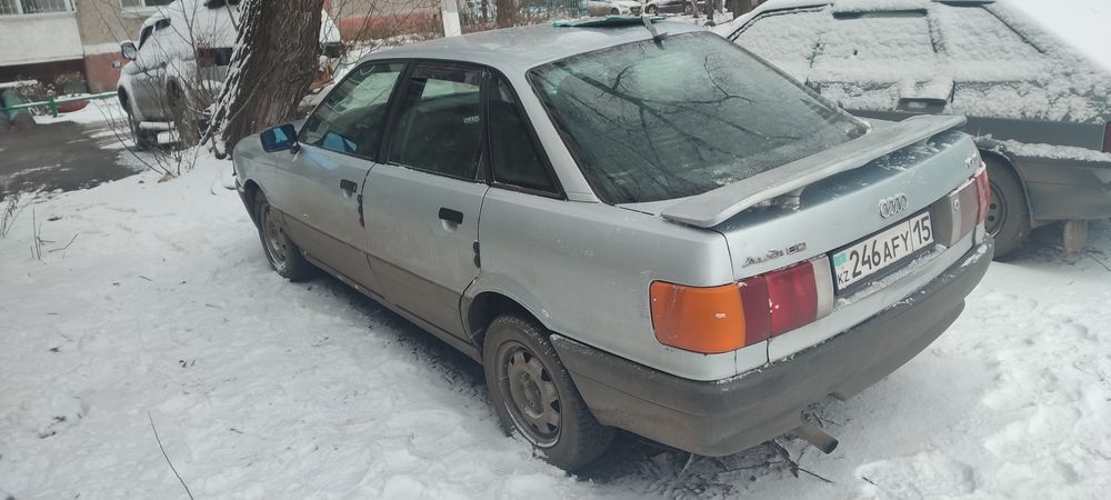 Продам Ауди 80 б3