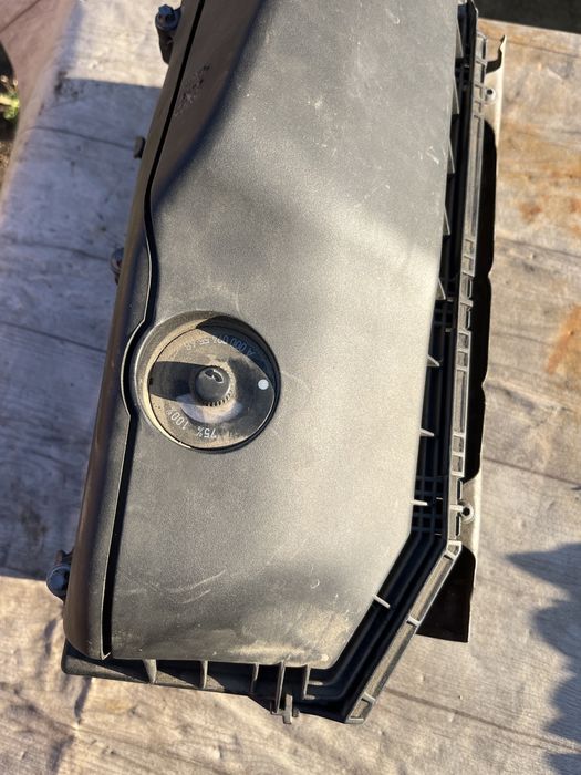 Филтърна кутия за Mercedes C220 CDI W203