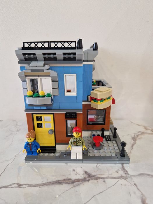 LEGO Creator 3-in-1 31050 Corner Deli (2016).