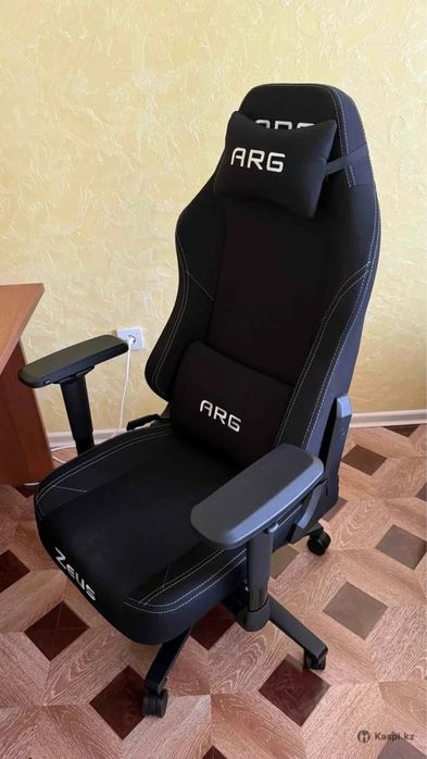 Прдам игровое кресло ARG